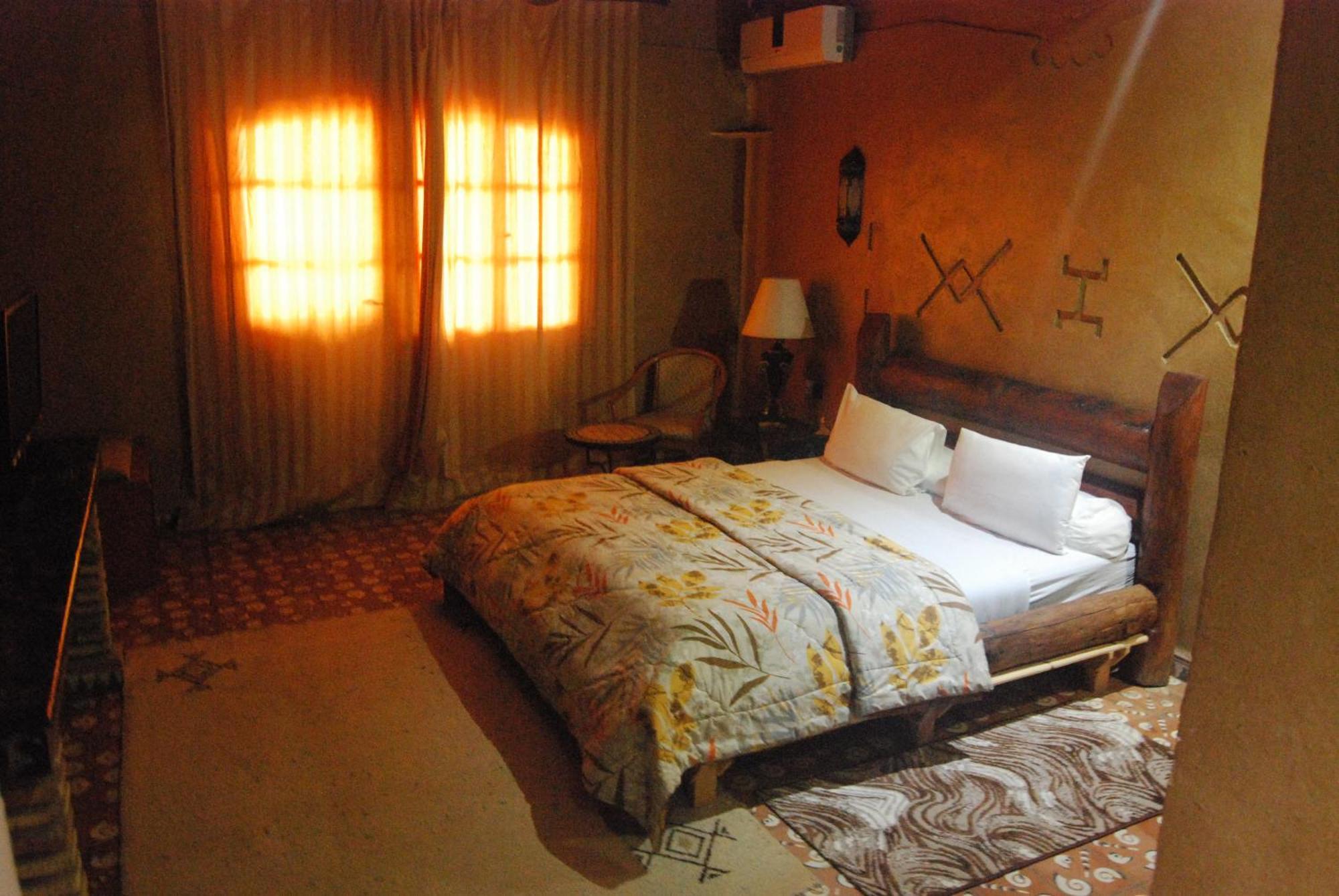 Hotel Taddart Мидельт Экстерьер фото