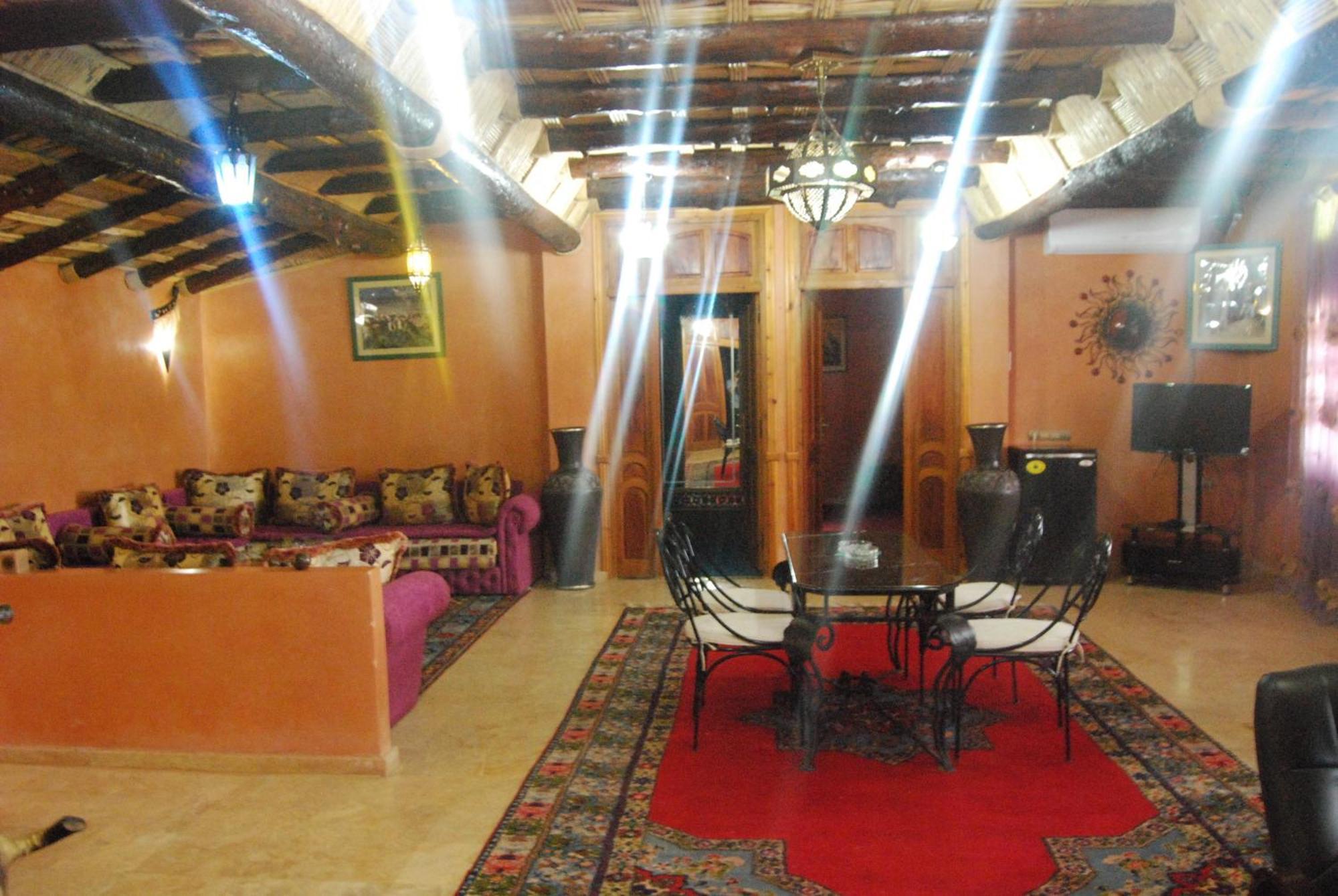Hotel Taddart Мидельт Экстерьер фото