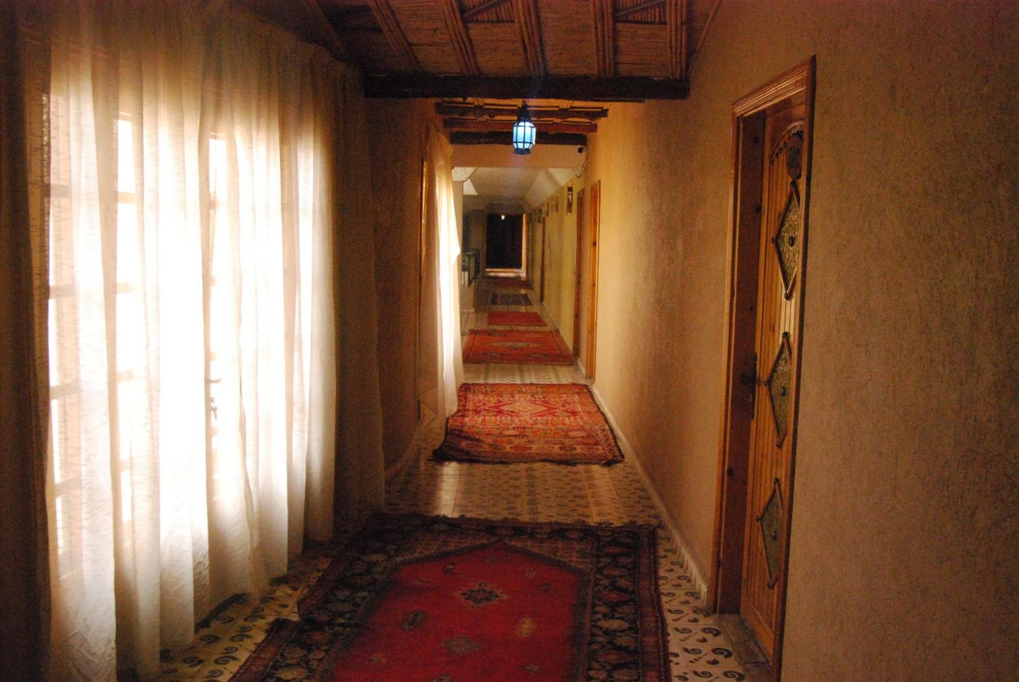 Hotel Taddart Мидельт Экстерьер фото