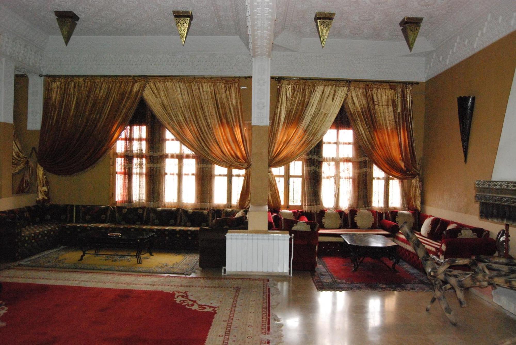Hotel Taddart Мидельт Экстерьер фото